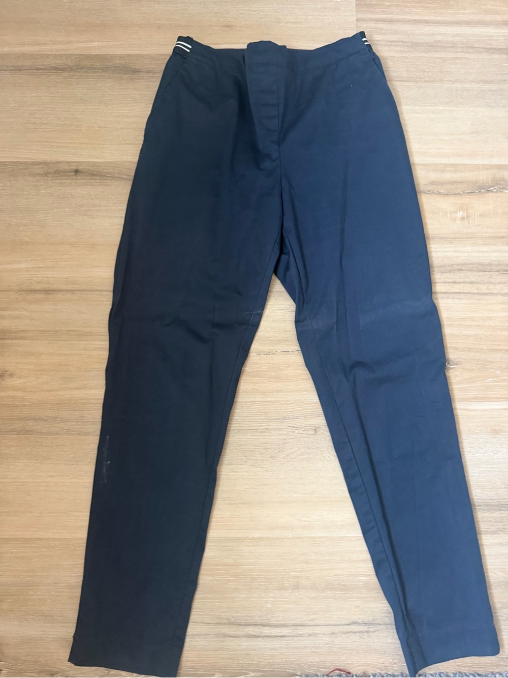 Women's Ankle Cropped Navy Blue Pants - Sleek Everyday Staple